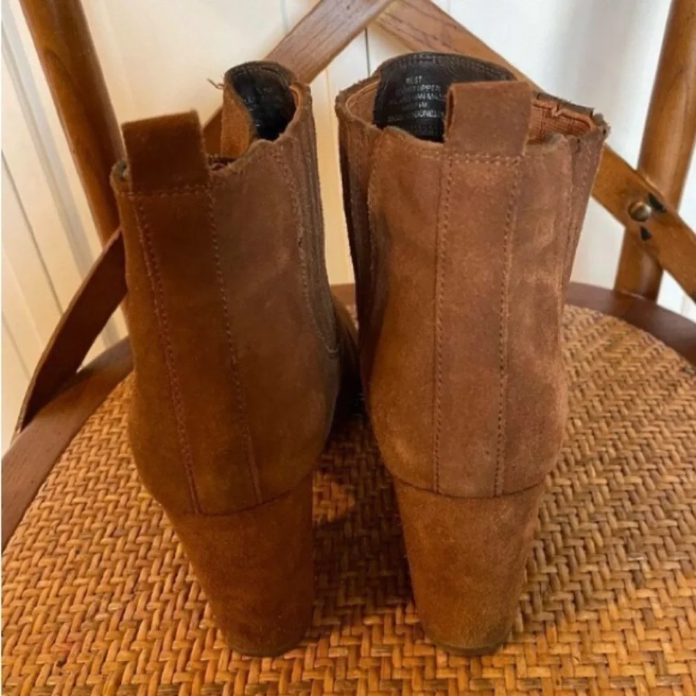 STEVE MADDEN Gusto Suede Ankle Boot in Rust